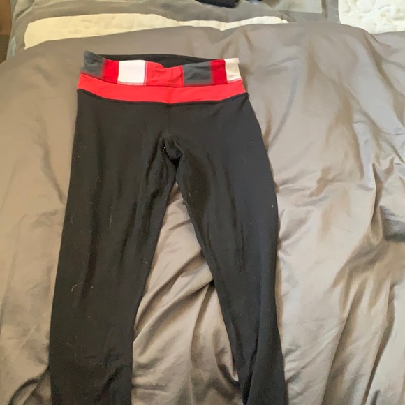 lululemon athletica Pants - Lululemon leggings size 4